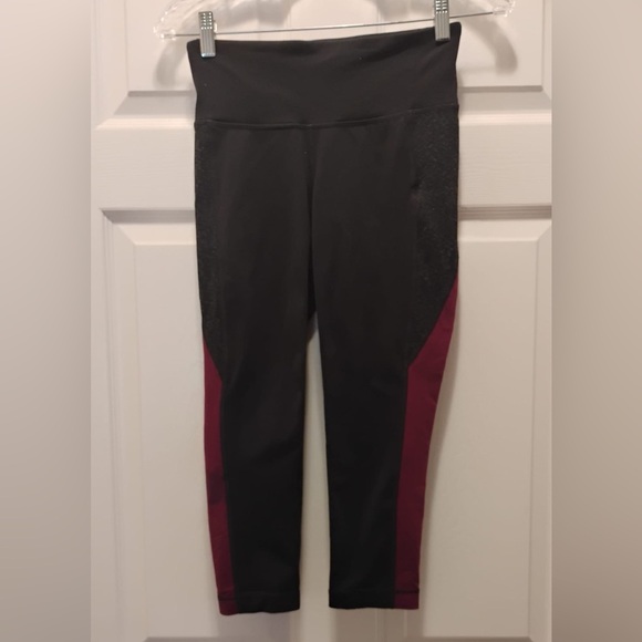 Bundle of (8) Athleta Leggings Size XS Cropped and Full Length - Picture 2 of 16